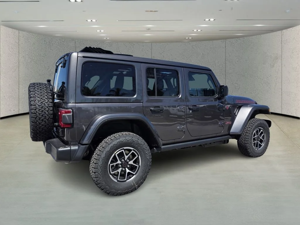 New 2026 Granite Crystal Metallic Clear-Coat Exterior Paint Jeep Rubicon image 4