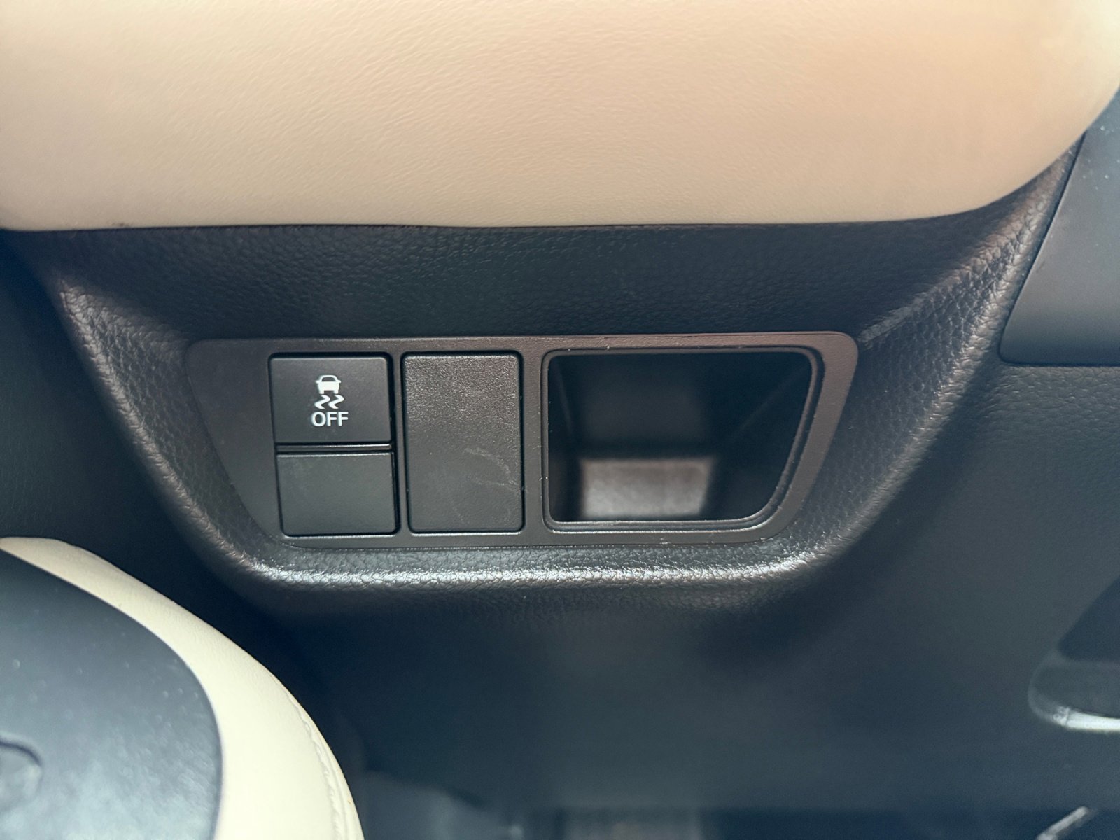 Used 2024 Gray Honda LX image 17