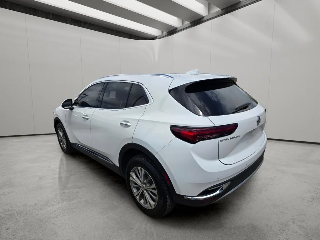 Used 2023 Summit White Buick Preferred image 5