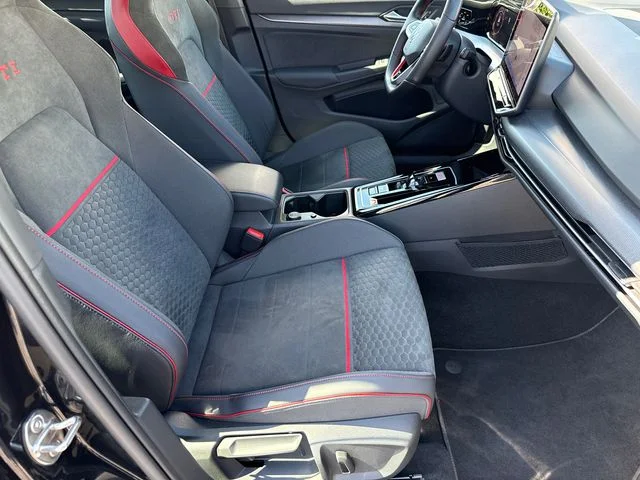 Certified Used 2025 Black Metallic Volkswagen 2.0T SE image 18