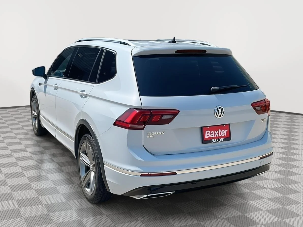 Used 2019 White Silver Metallic Volkswagen SEL image 12
