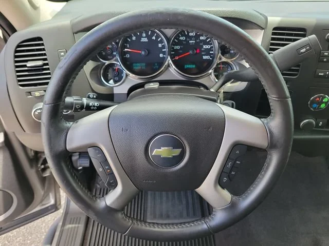 Used 2013 GRAYSTONE METALLIC Chevrolet LT image 26