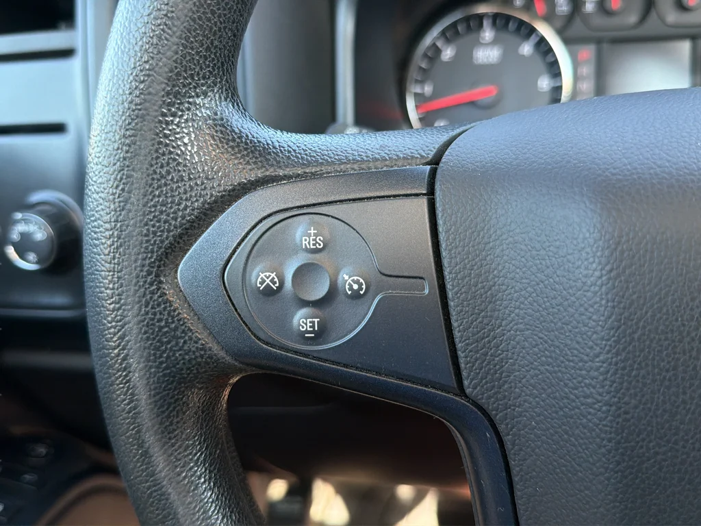 Used 2018 Red Chevrolet Work Truck image 16