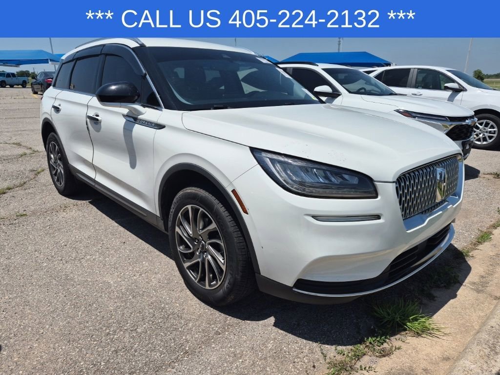 Used 2021 White Lincoln Standard image 19