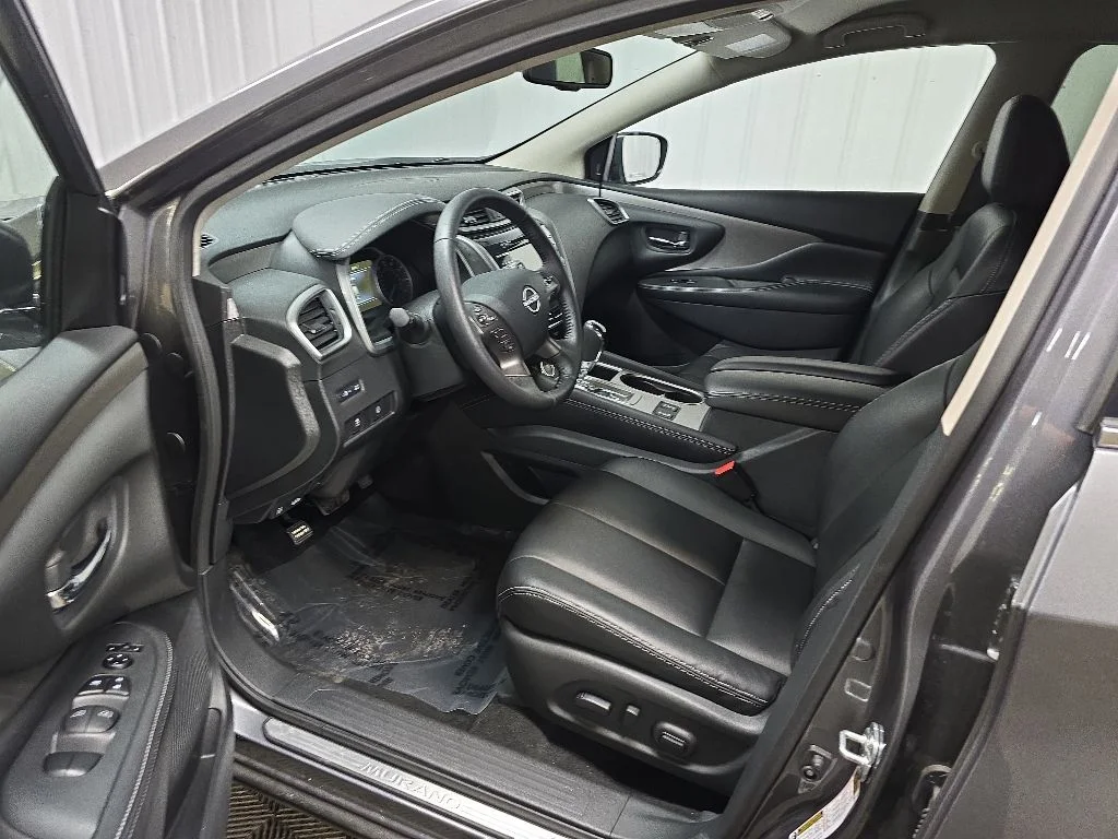 Used 2024 Gray Nissan SV image 29