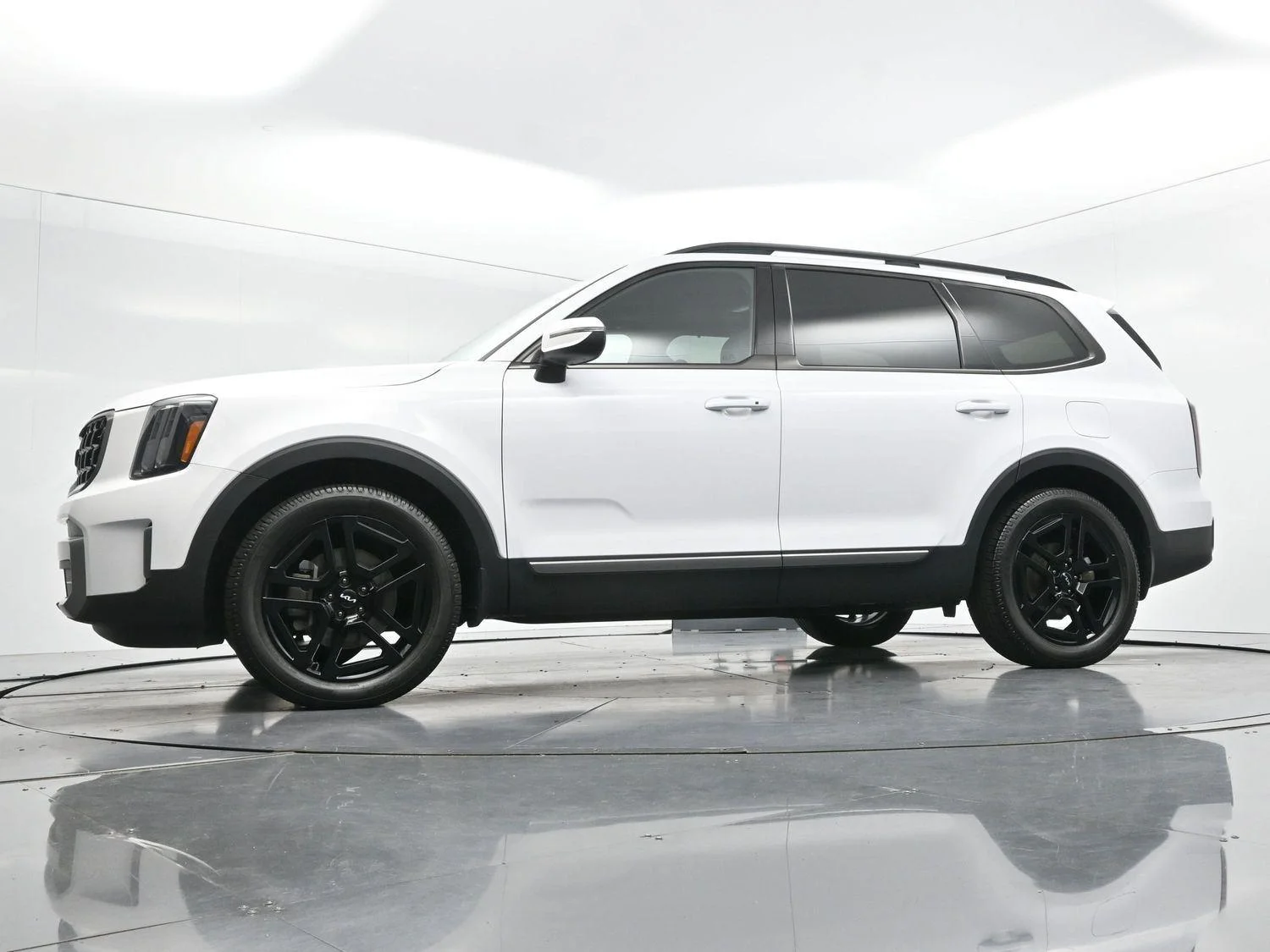 Used 2023 Glacial White Pearl Kia EX X-Line image 53