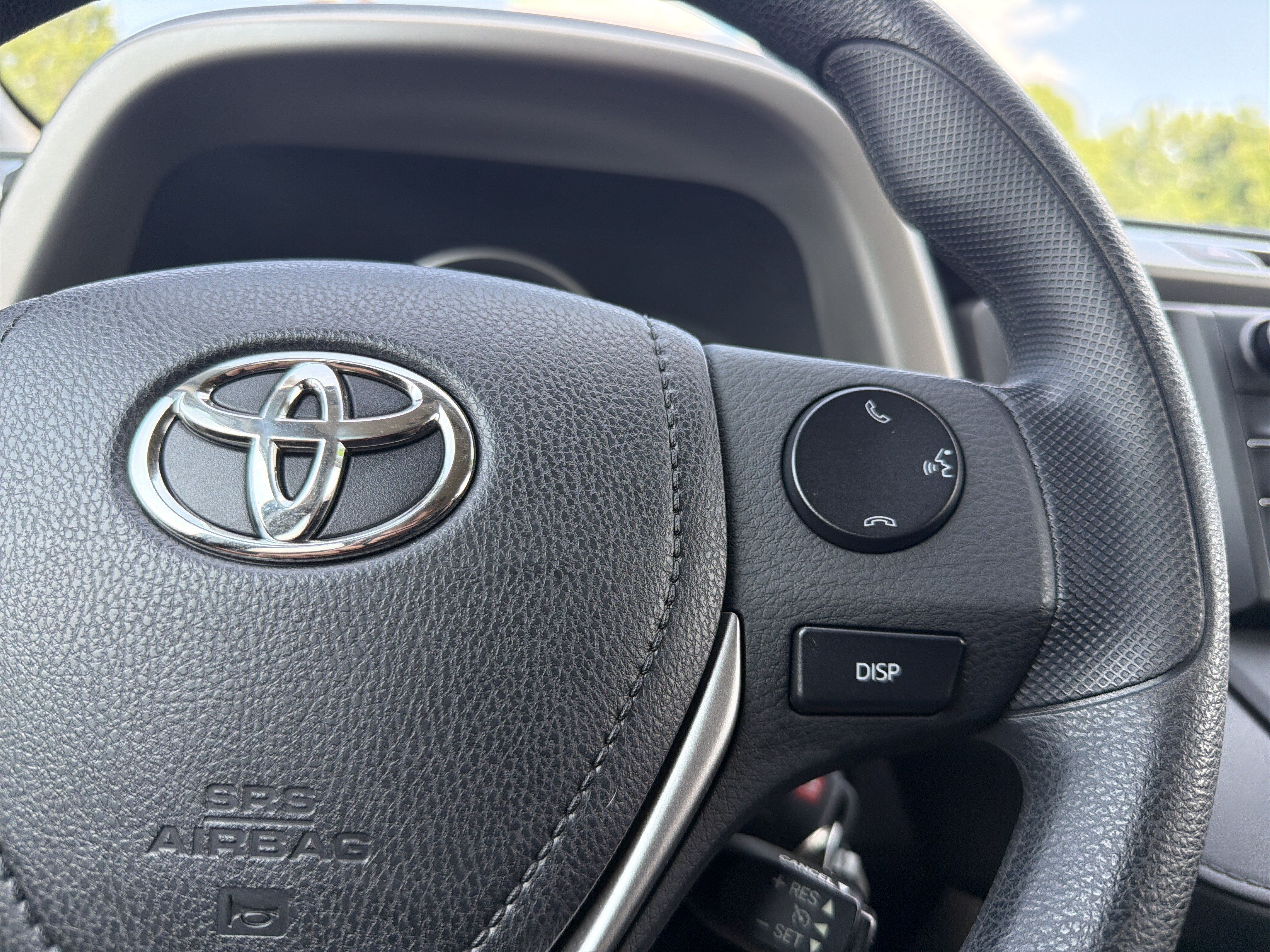 Used 2016 Magnetic Gray Metallic Toyota LE image 9