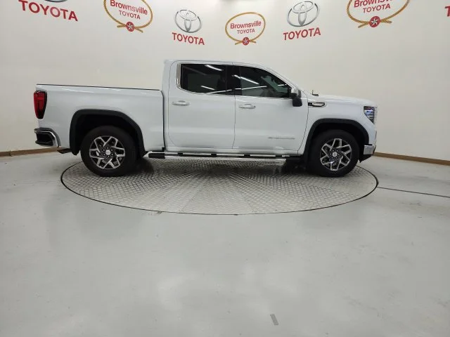 Used 2026 White GMC SLT image 3