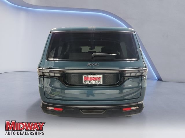 New 2026 Steel Blue Exterior Paint Jeep Limited Reserve image 4