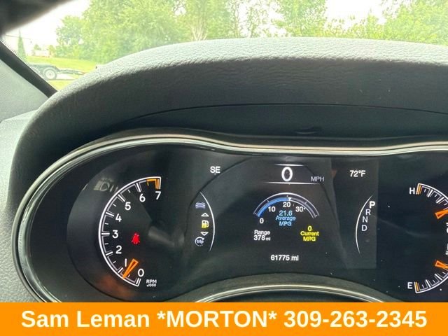 Used 2022 Gray Jeep Laredo X image 7
