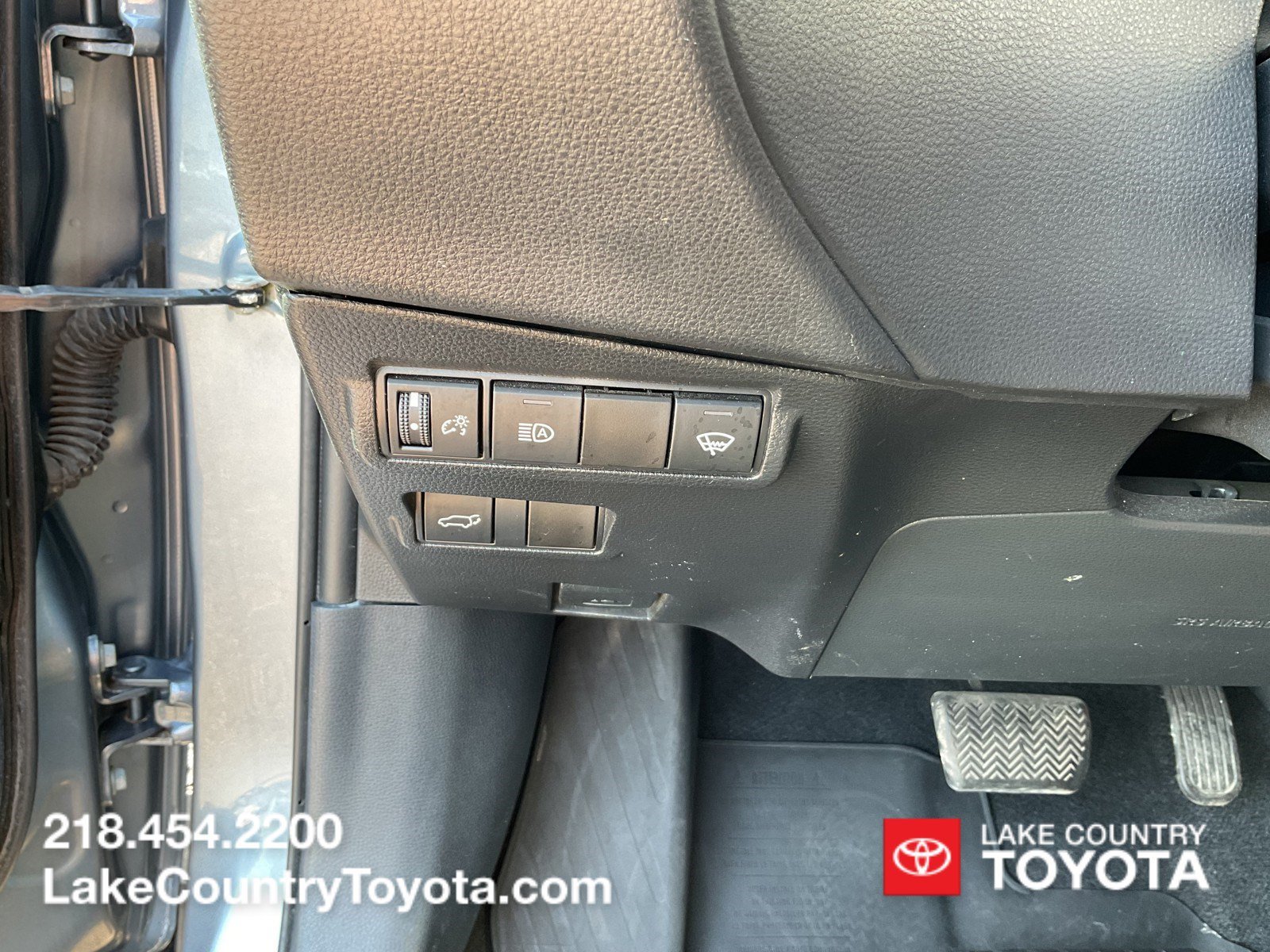 Used 2023 Blue Toyota XLE image 21