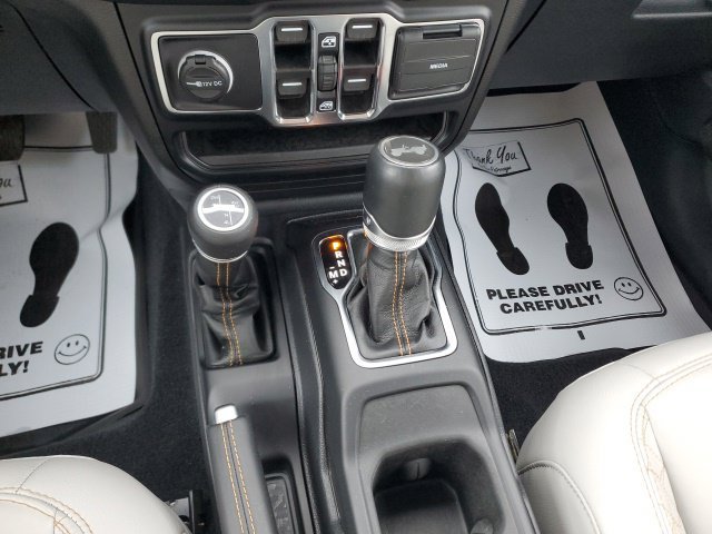 Used 2023 Silver Jeep Sahara 4xe image 20