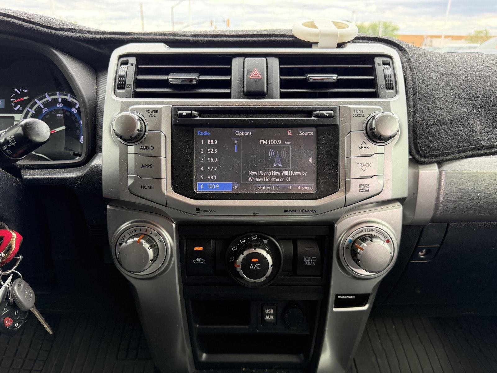 Used 2017 Super White Toyota SR5 image 26