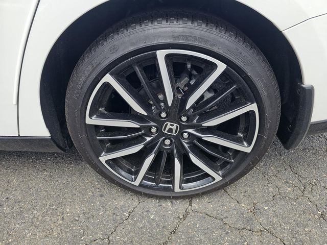 Used 2023 White Honda Touring image 9