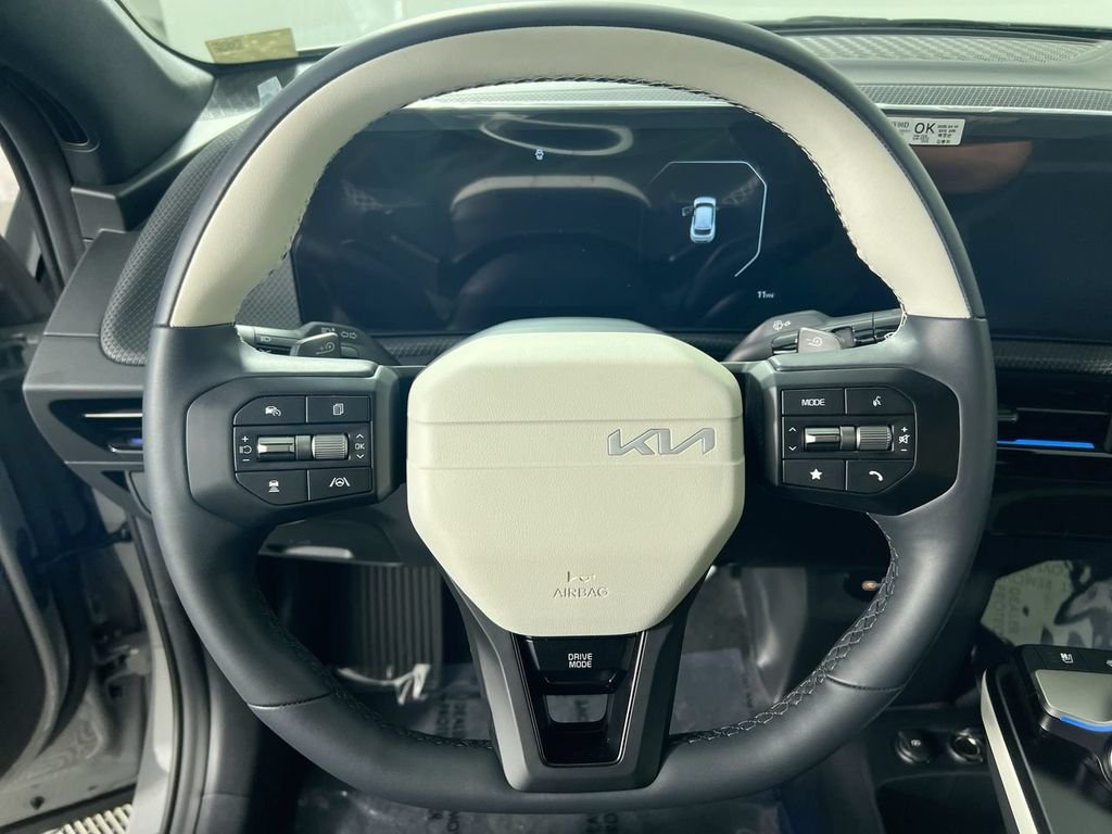 New 2026 Wolf Gray Kia GT-LINE image 17