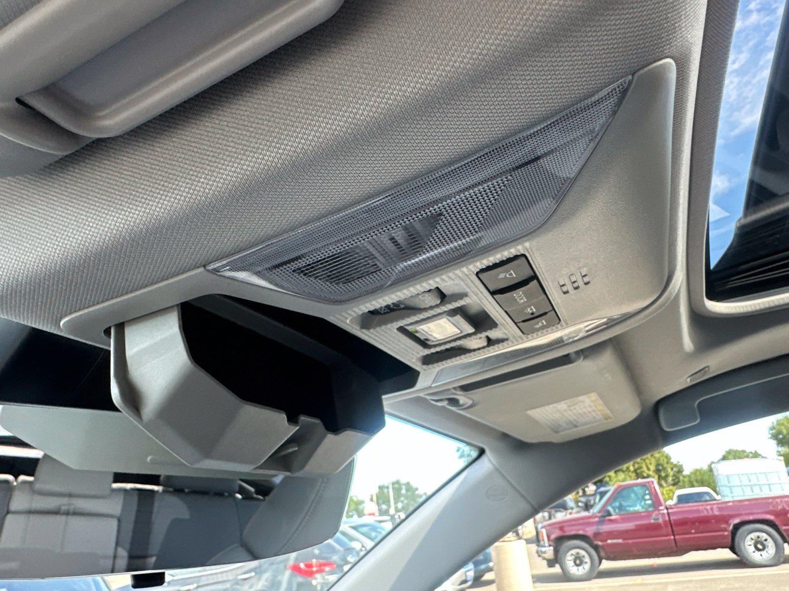 Used 2025 Blue Toyota XLE Premium image 73
