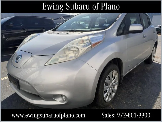 Used 2015 Silver Nissan S image 1