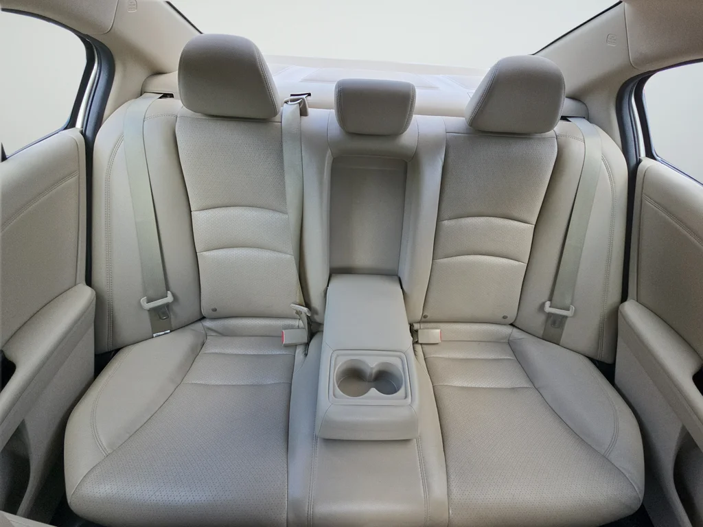 Used 2015 Beige Honda EX-L image 23