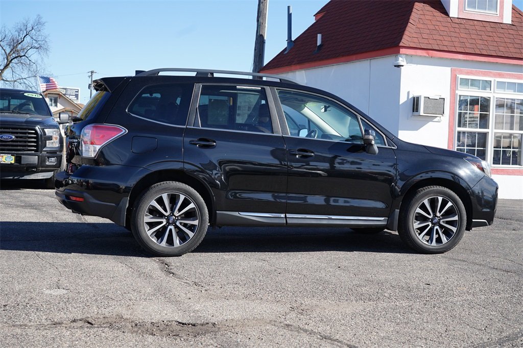 2017 Subaru Forester 2.0XT Touring photo 2