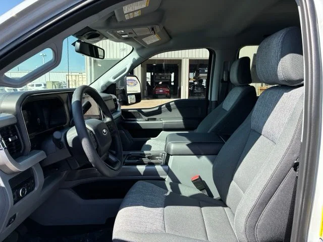 New 2026 Avalanche Ford XLT image 7