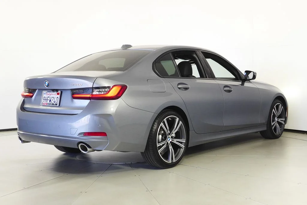 Used 2023 Gray BMW 330i image 7