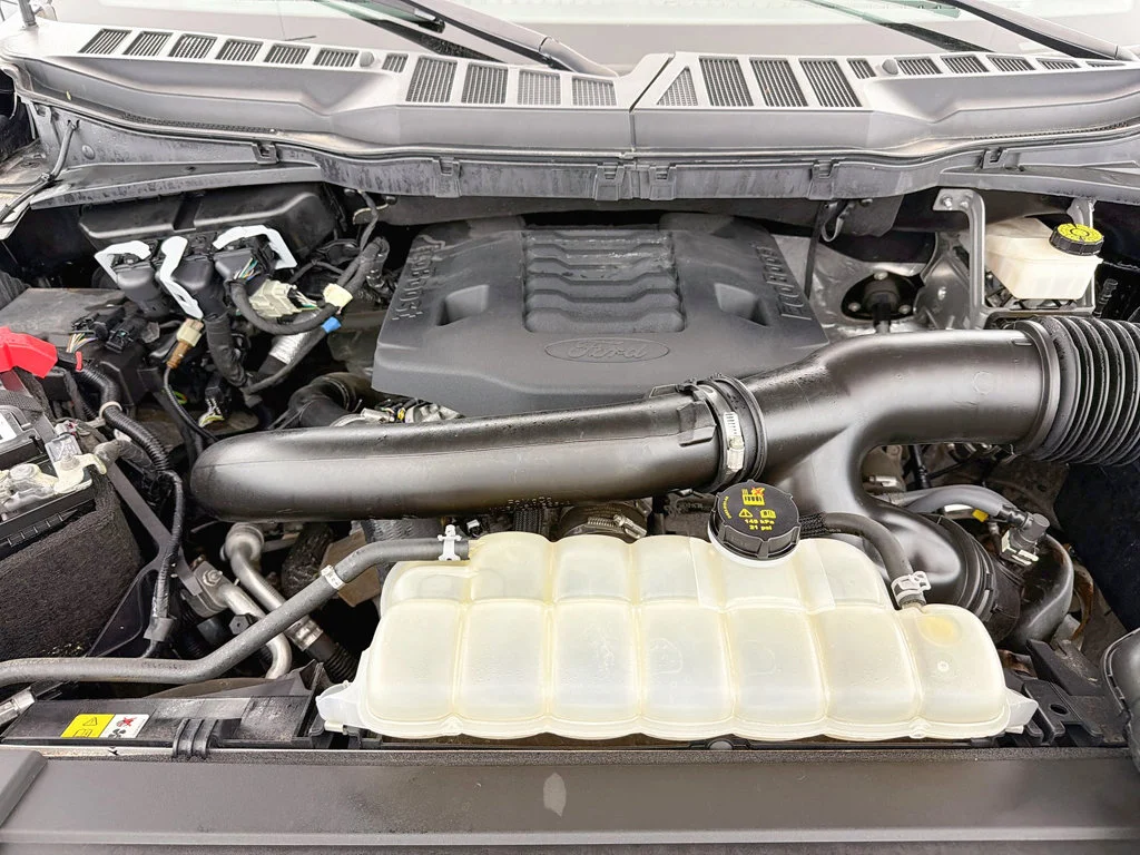 Used 2023 Carbonized Gray Metallic Ford Lariat image 21