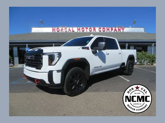 Used 2025 White GMC AT4 image 1