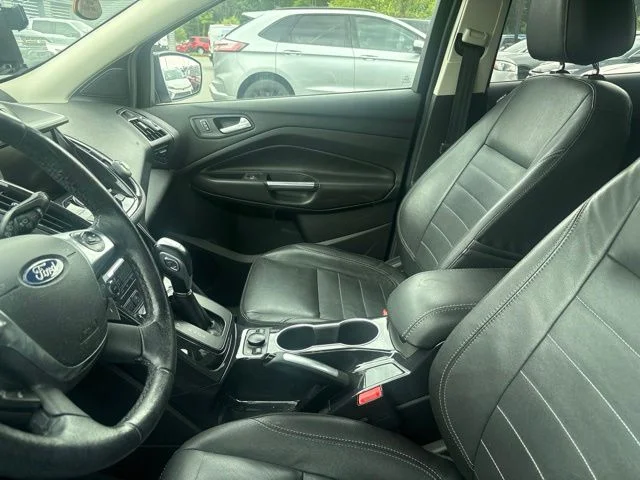 Used 2014 Blue Ford Titanium image 4