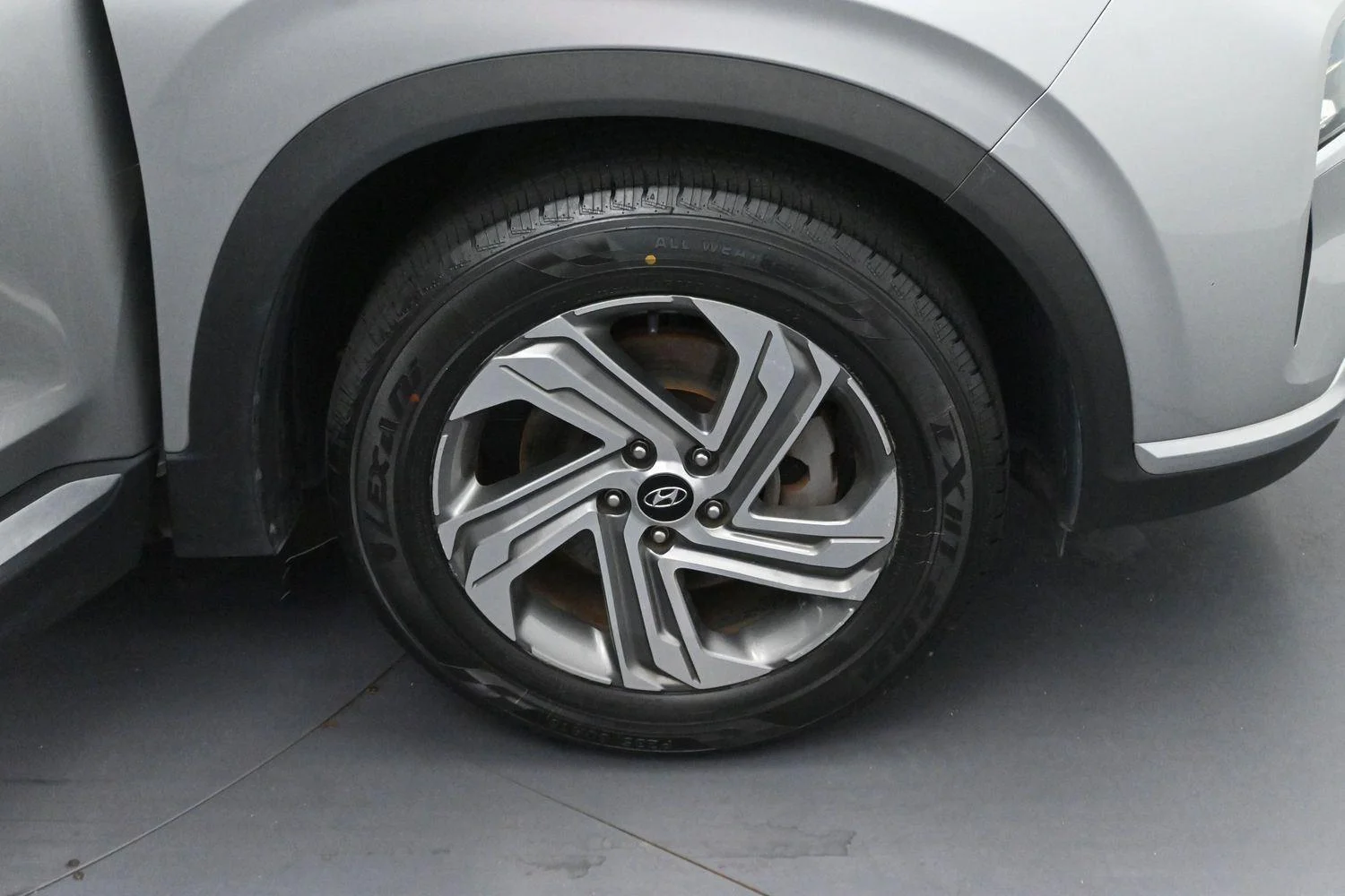 Used 2021 Shimmering Silver Hyundai SEL image 30