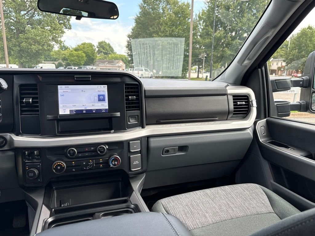 Used 2026 Gray Ford XLT image 36
