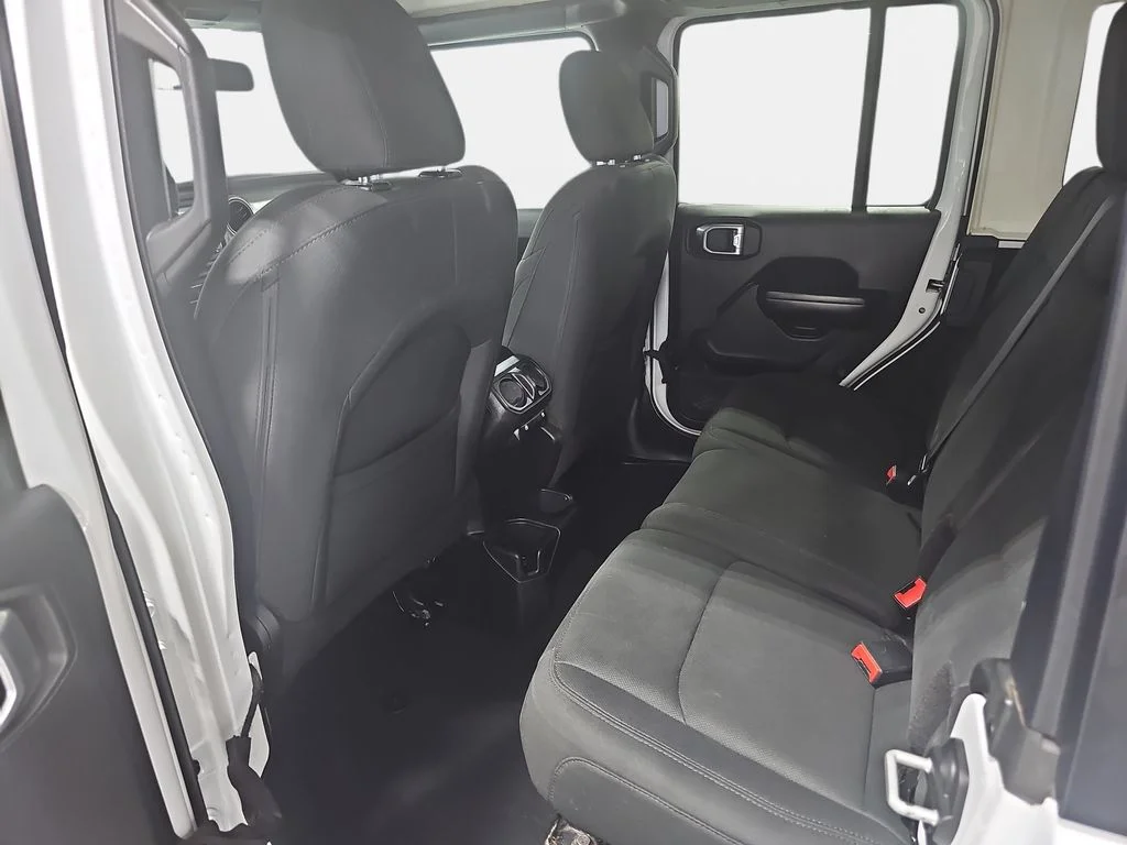 Used 2018 White Jeep Unlimited Sport S image 13