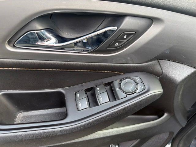 Used 2019 Graphite Metallic Chevrolet LT Leather image 12