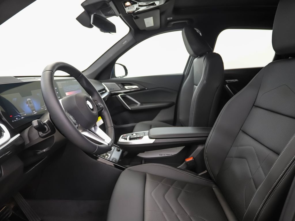 Used 2026 Blue Metallic BMW xDrive28i image 11