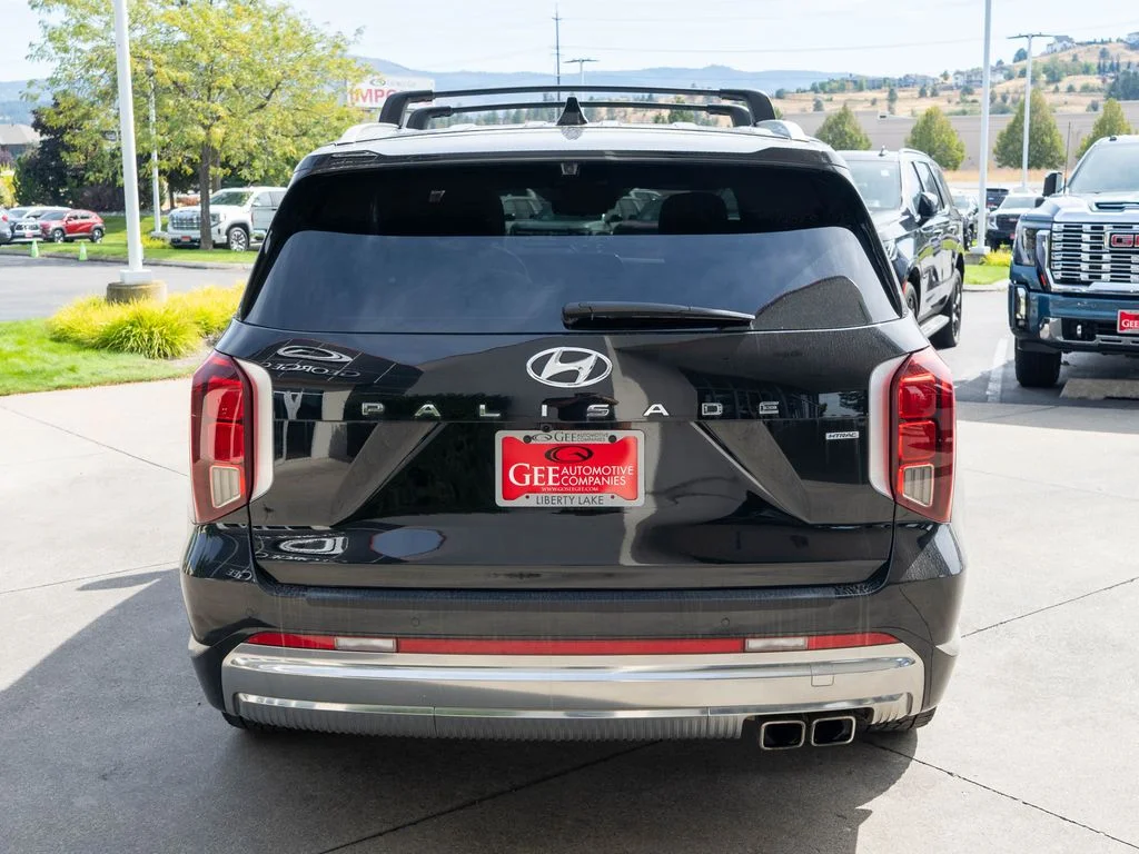 Used 2023 Black Hyundai Calligraphy image 6