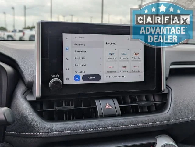 2023 Toyota RAV4 XLE - Photo 6