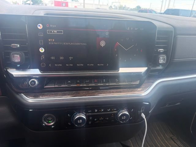 Used 2022 CARDINAL RED GMC Elevation image 9