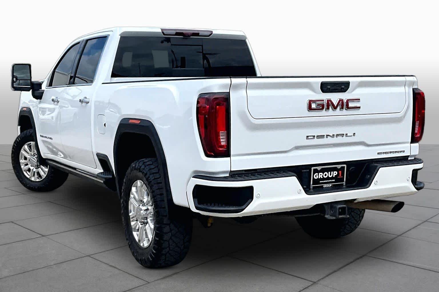 Used 2022 Summit White GMC Denali image 12