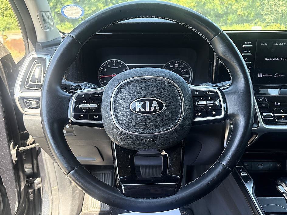 Used 2021 Gravity Grey Kia EX image 21