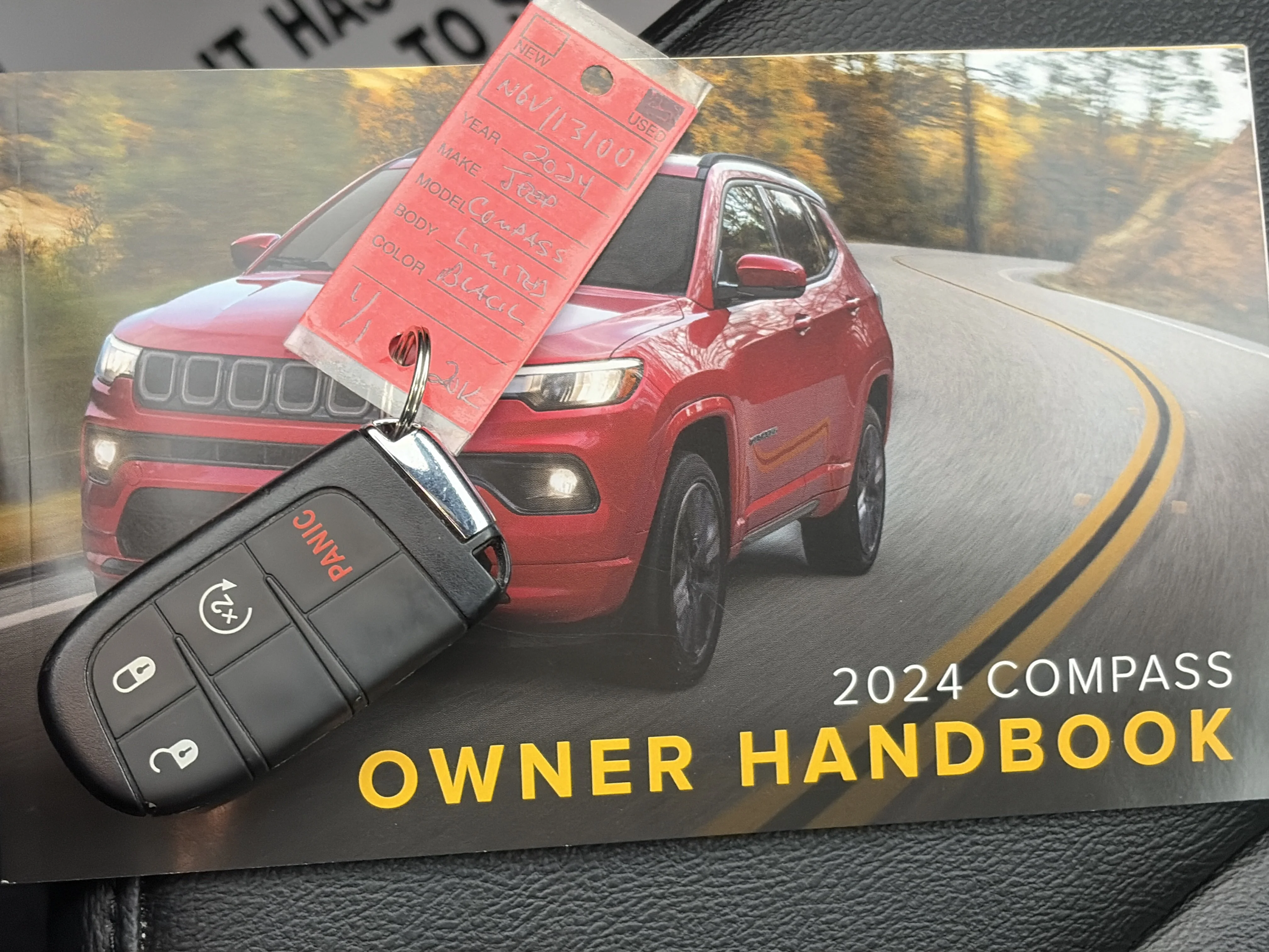 Used 2024 Diamond Black Crystal Pearlcoat Jeep Limited image 41