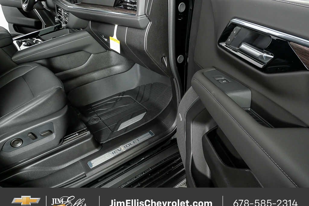 New 2026 Black Chevrolet LT image 25