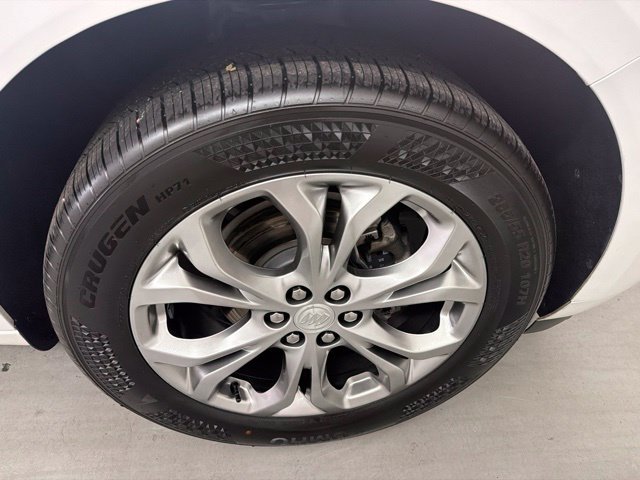 Used 2021 White Frost Tricoat Buick Avenir image 26