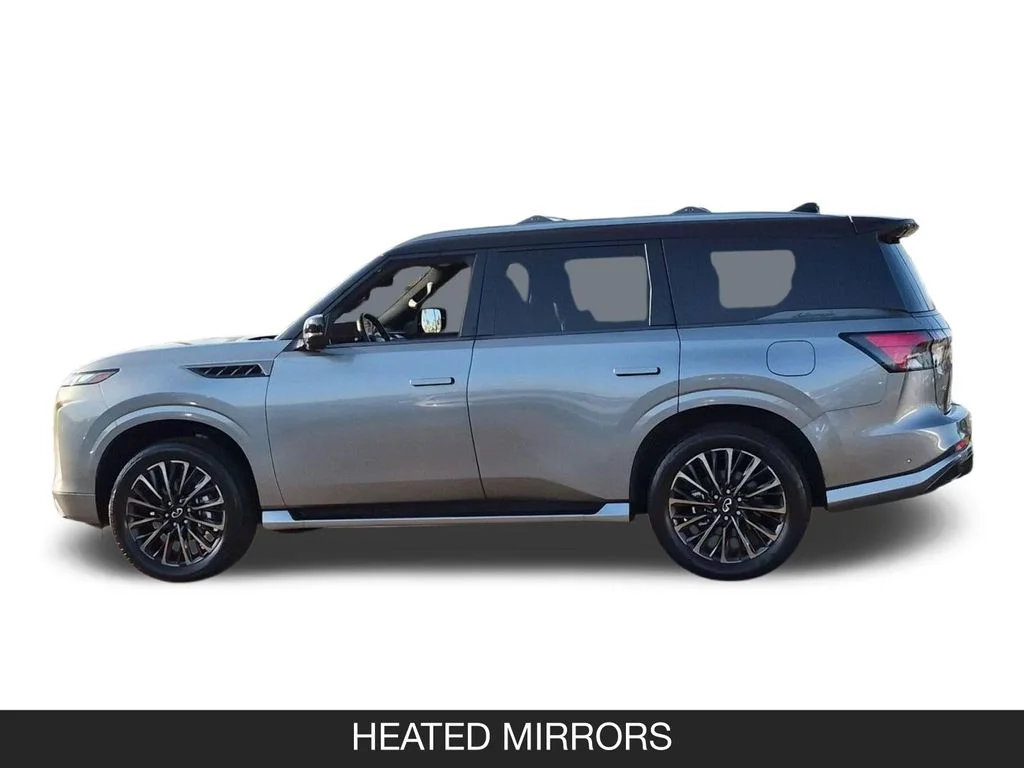 Used 2025 Black INFINITI AUTOGRAPH image 5