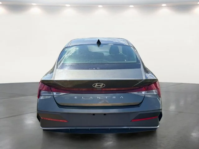 Used 2024 Gray Hyundai SE image 16