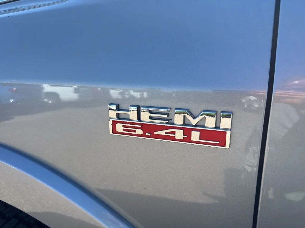 Used 2022 Billet Silver Metallic Clearcoat Ram Laramie image 12