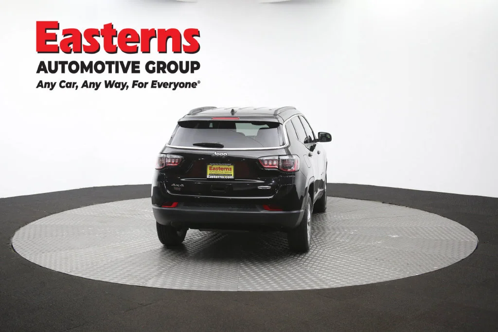 Used 2024 Black Jeep Latitude image 37