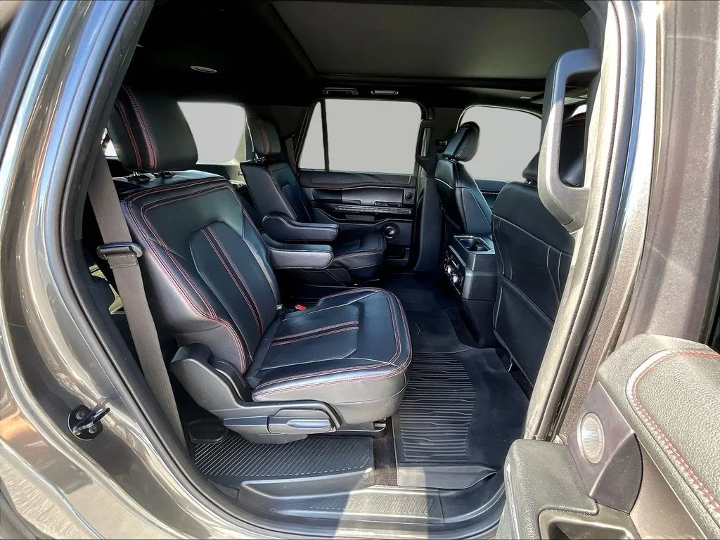 Used 2021 Magnetic Ford Limited image 28