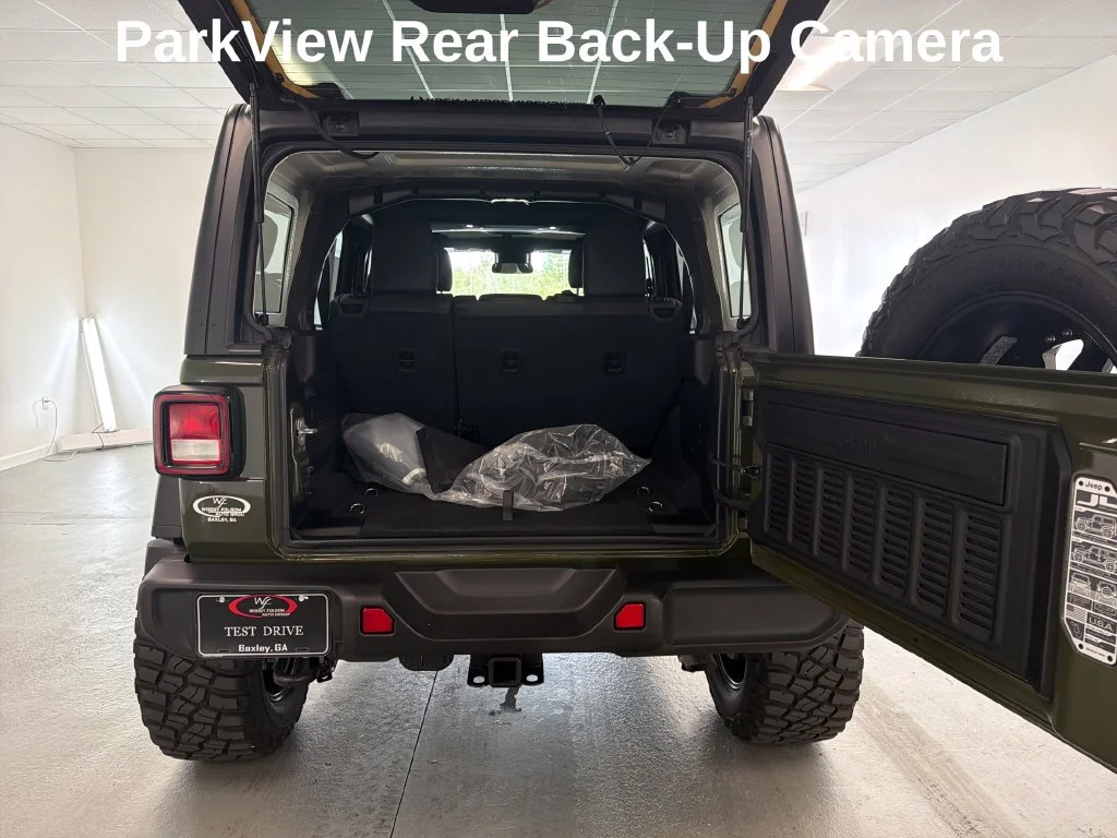 Used 2024 Green Jeep Willys image 7