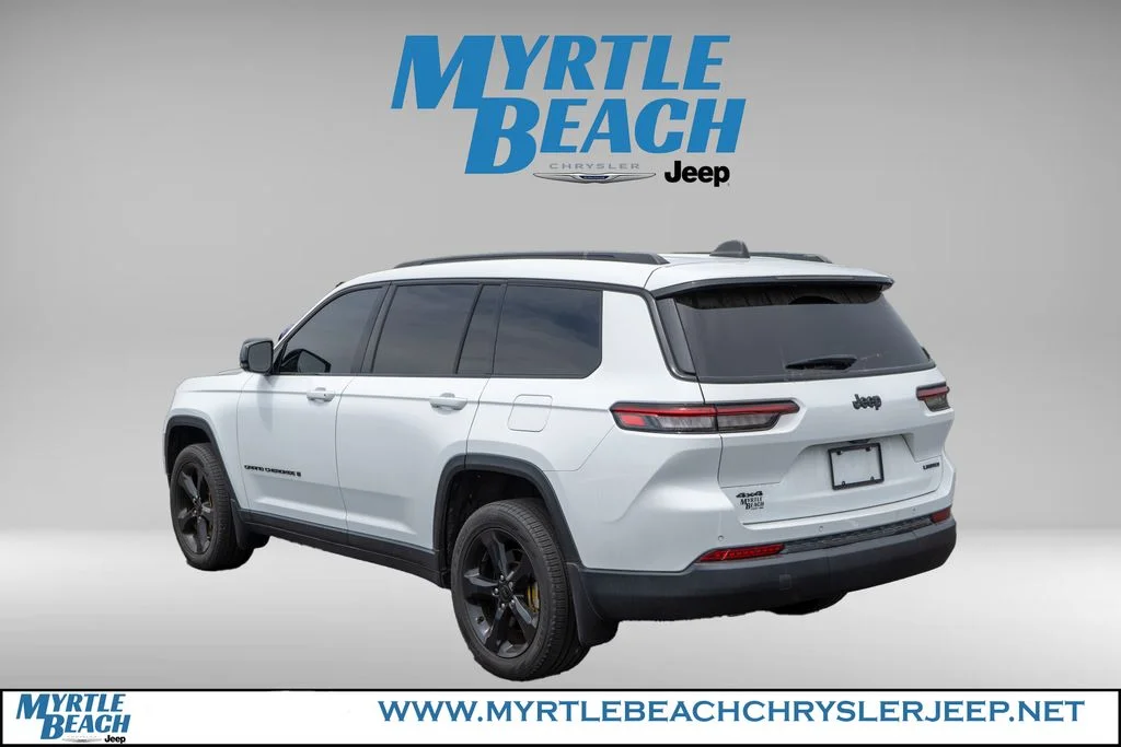 Used 2024 Bright White Clearcoat Jeep Limited image 4