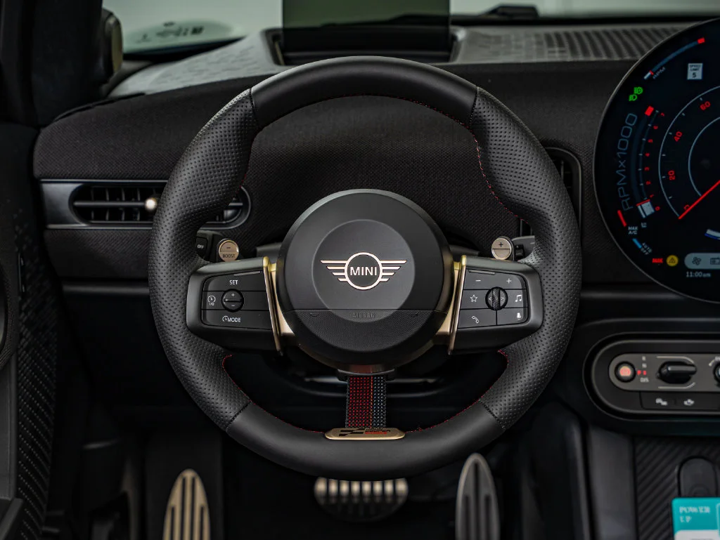 New 2026 British Racing Green MINI Iconic image 28