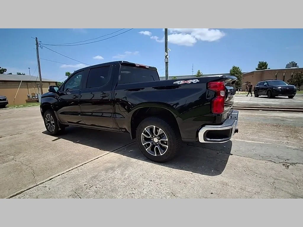 Used 2023 Black Chevrolet LT image 44